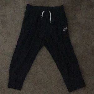 NIKE Girl’s Large sweatpants, black, vintage